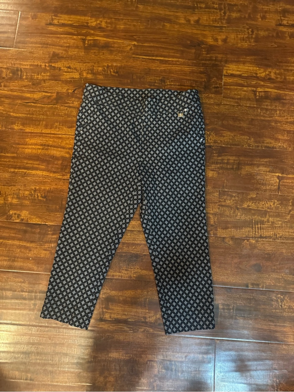 Black & White Geometric Print Ankle Pants